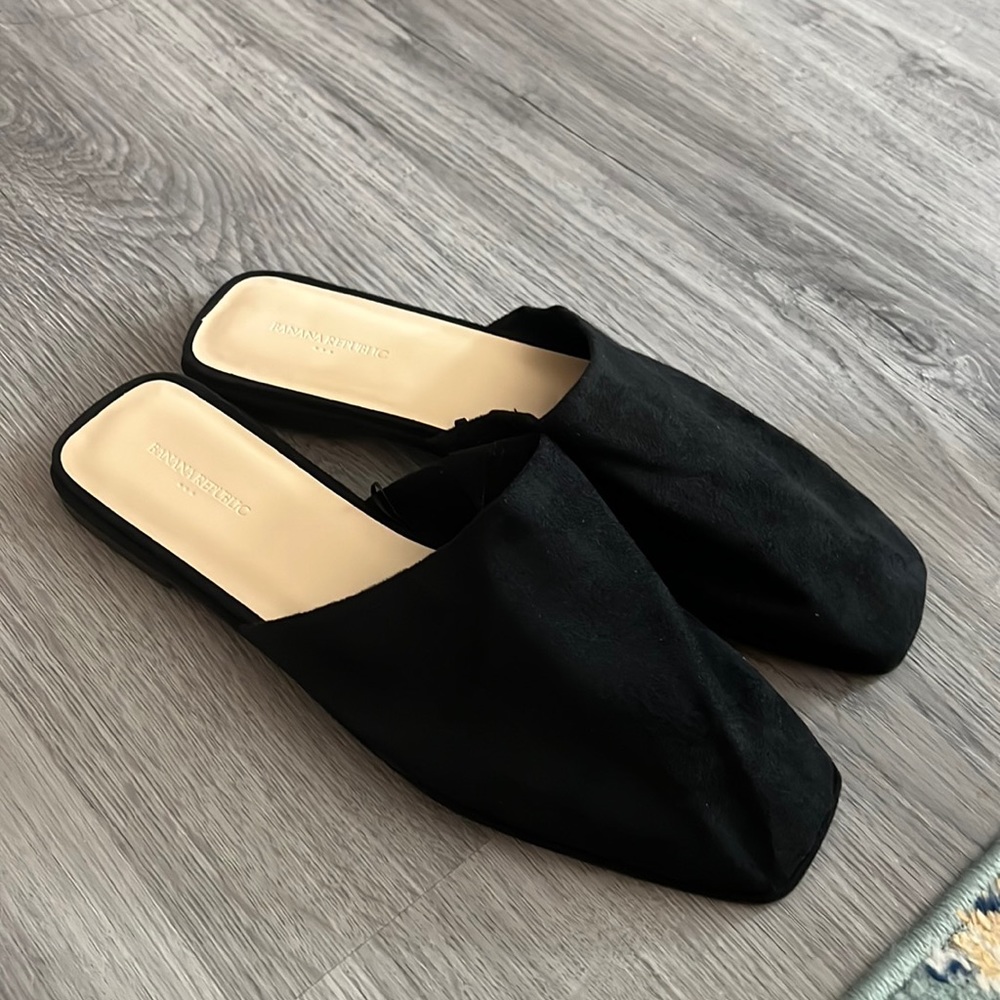 Banana republic suede mules